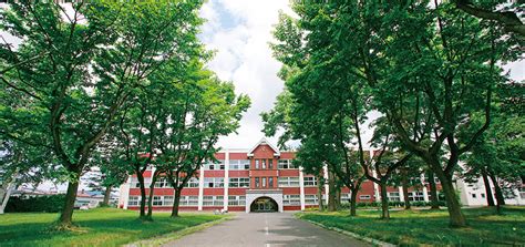 クラーク記念国際高等学校 学費：未来への投資と教育の質