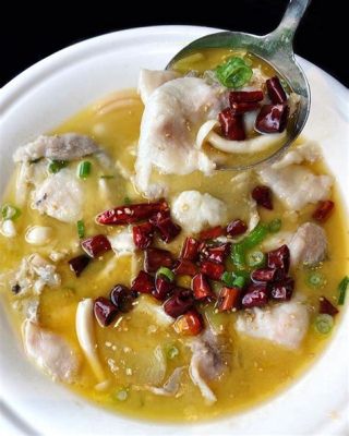  Laibin's Sour Fish Soup: A Symphony of Tangy Ferment and Aromatic Spice