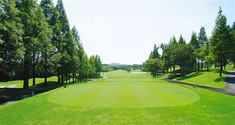 市原京急カントリークラブ 天気 と ゴルフの微妙な関係